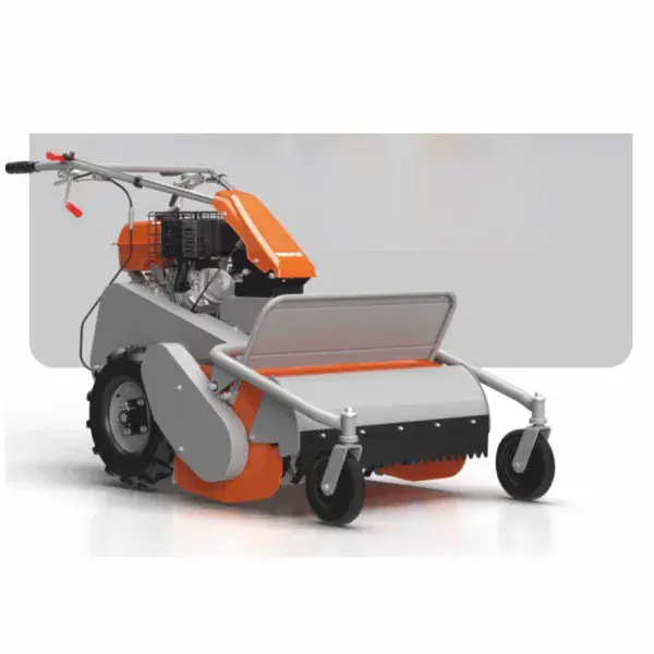 Tocator vegetatie BISONTE BTA-663W, latime taiere 700 mm, autopropulsat